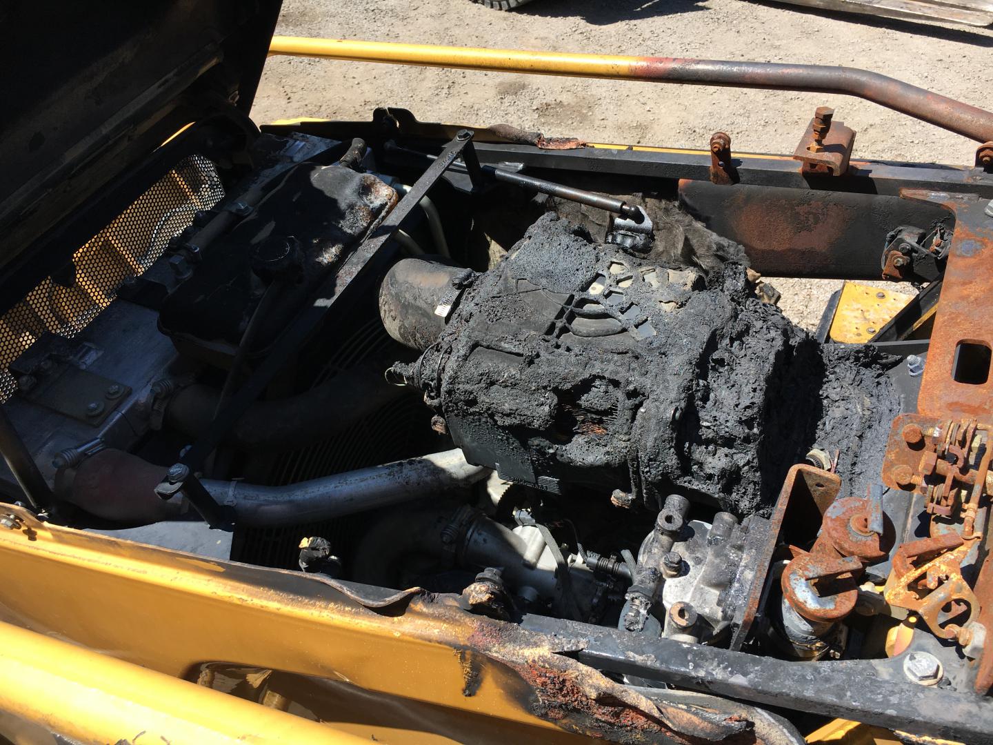 ./imagenes/INVOICE/2019/16993/RETROEXCAVADORA 450F (20).JPG